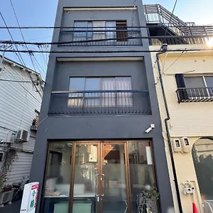 ホステル今鶴 ダブルルーム 201号室 ゲストハウス